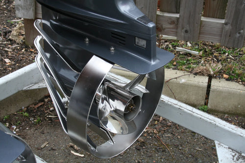 Prop deflector for Honda outboard engine